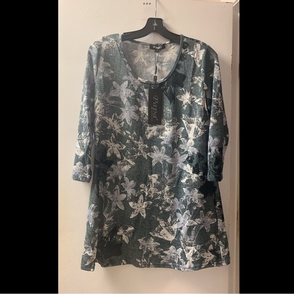 Cotton Blend 3/4 Sleeve Tunic - Picture 2 of 3